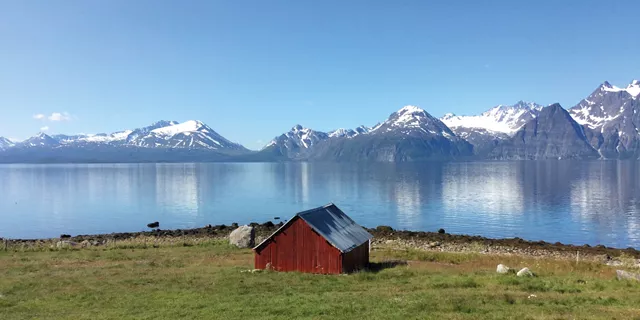 COUNTRY ROADS OF SCANDINAVIA (CLASSIC GROUP)