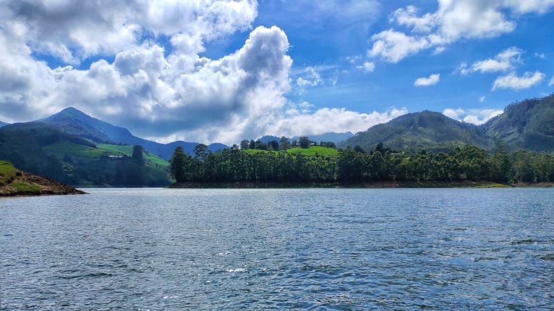 A large body of water surrounded by mountains