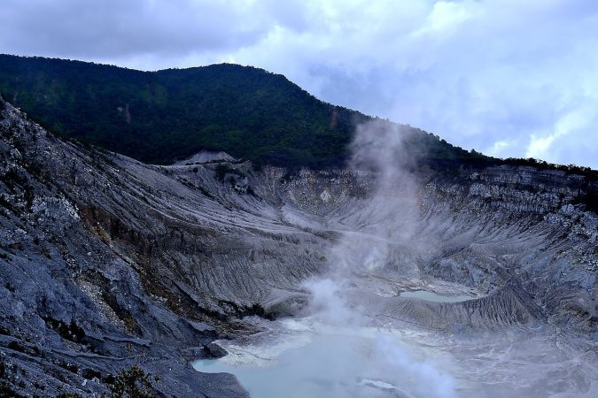 crater, tangkubanperahu mountain, bandung